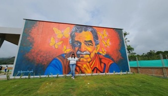 Marcy Claro, la ocañera que llenó de arte el Colegio Universidad en El Tarra