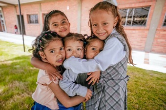 Colombia promueve estrategia de prevención de castigo físico en niños