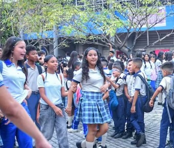 Más de 30 instituciones educativas de Soledad dan inicio a clases este lunes