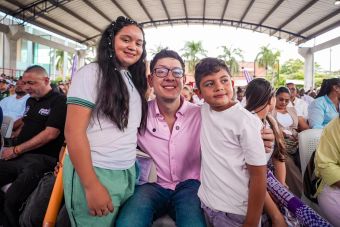 Petro le cumple a Antioquia