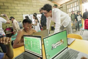 Gobierno entrega siete colegios en La Guajira y beneficia a más de 7.800 estudiantes