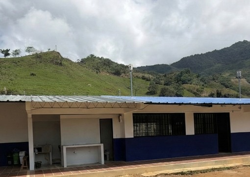 Fachada institución educativa