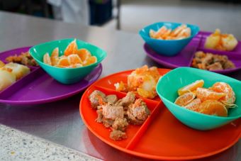 Más recursos, menos platos servidos: ¿Qué está pasando con los recursos del PAE?