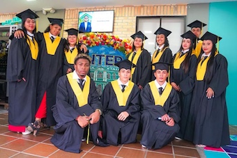 Más de 300 estudiantes del Valle se gradúan de bachilleres técnico-profesionales gracias a Educación Superior en tu Colegio