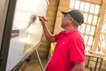 Avanza proceso que garantiza estabilidad laboral para docentes en Colombia