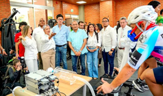 Ministro de Educación visitó la UPC para la primera siembra del Bloque J