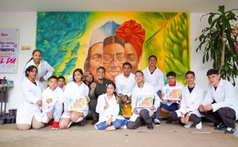 Sesenta jóvenes artistas transforman el Ministerio de Educación en una galería viva de paz