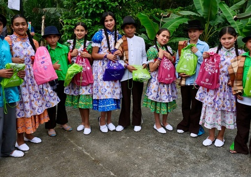 Estudiantes de la Institución Educativa de Betania en El Playón Santander