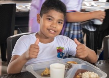 Niño de Montería, beneficiado con el programa de alimentación escolar PAE