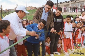Inauguración de la sede primaria y restaurante escolar de la I.E Técnica Industrial y placa huella en Turmequé