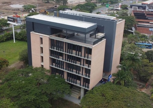 Imagen en dron de la Institución Universitaria Antonio José Camacho (Unicamacho) de Yumbo Valle