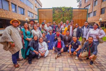 Gobierno del Cambio le cumple a sus pueblos indígenas y protocoliza los tres decretos que reconocen su propio sistema educativo