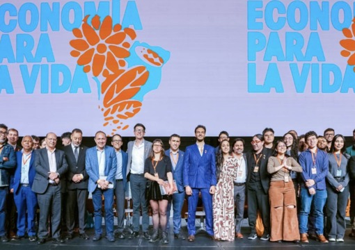 Foto cierre del Foro Economía para la vida