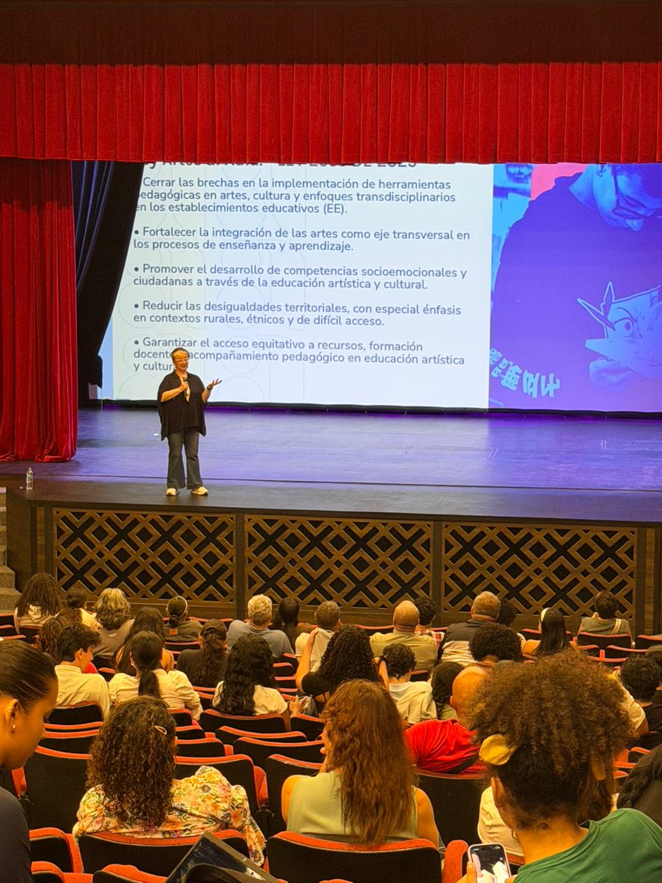 Socializaciones Iberoamericano de Educación y Formación Artística