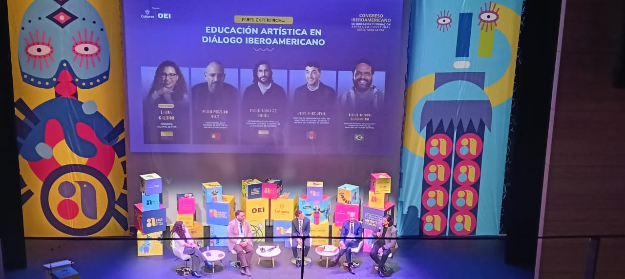 Socializaciones Iberoamericano de Educación y Formación Artística