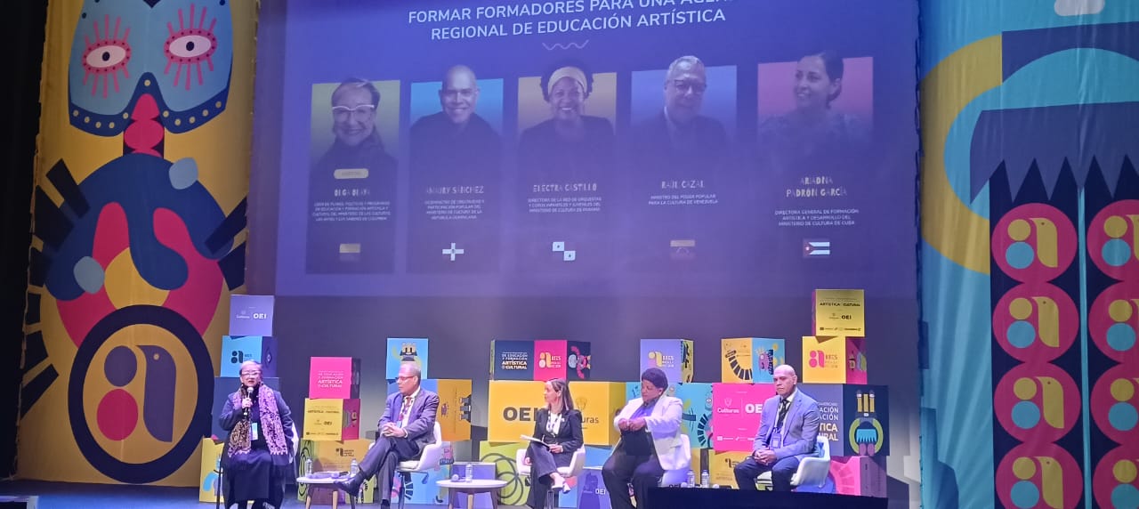 Socializaciones Iberoamericano de Educación y Formación Artística