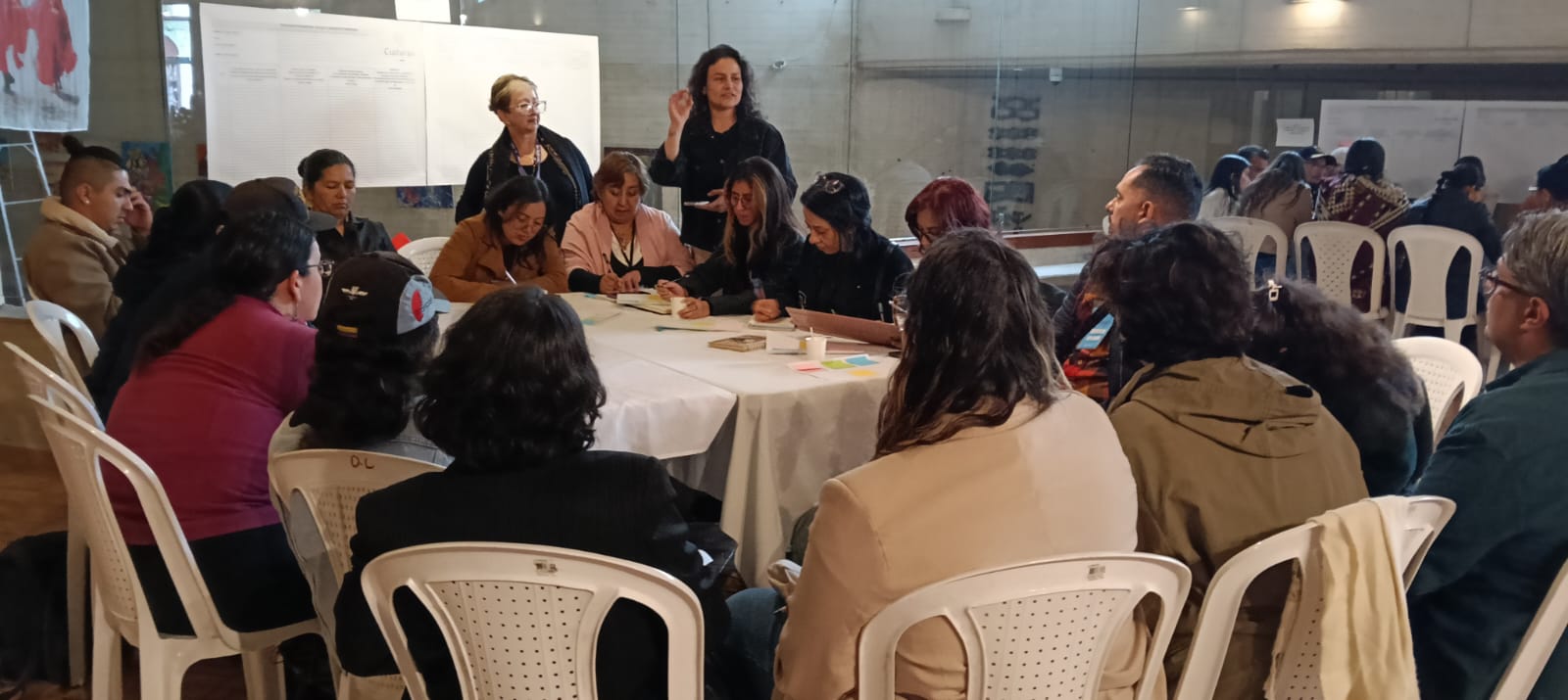 Diálogos de sectores educativos en Bogotá