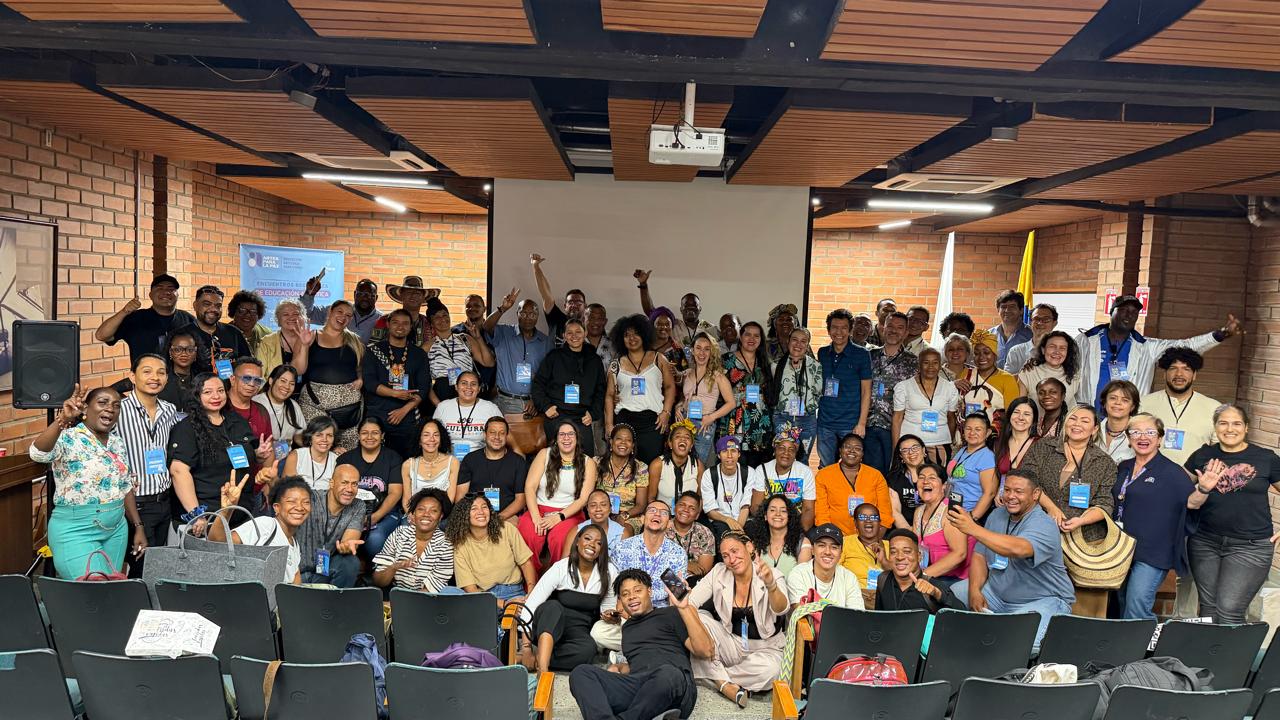 Diálogos de sectores educativos en Medellín