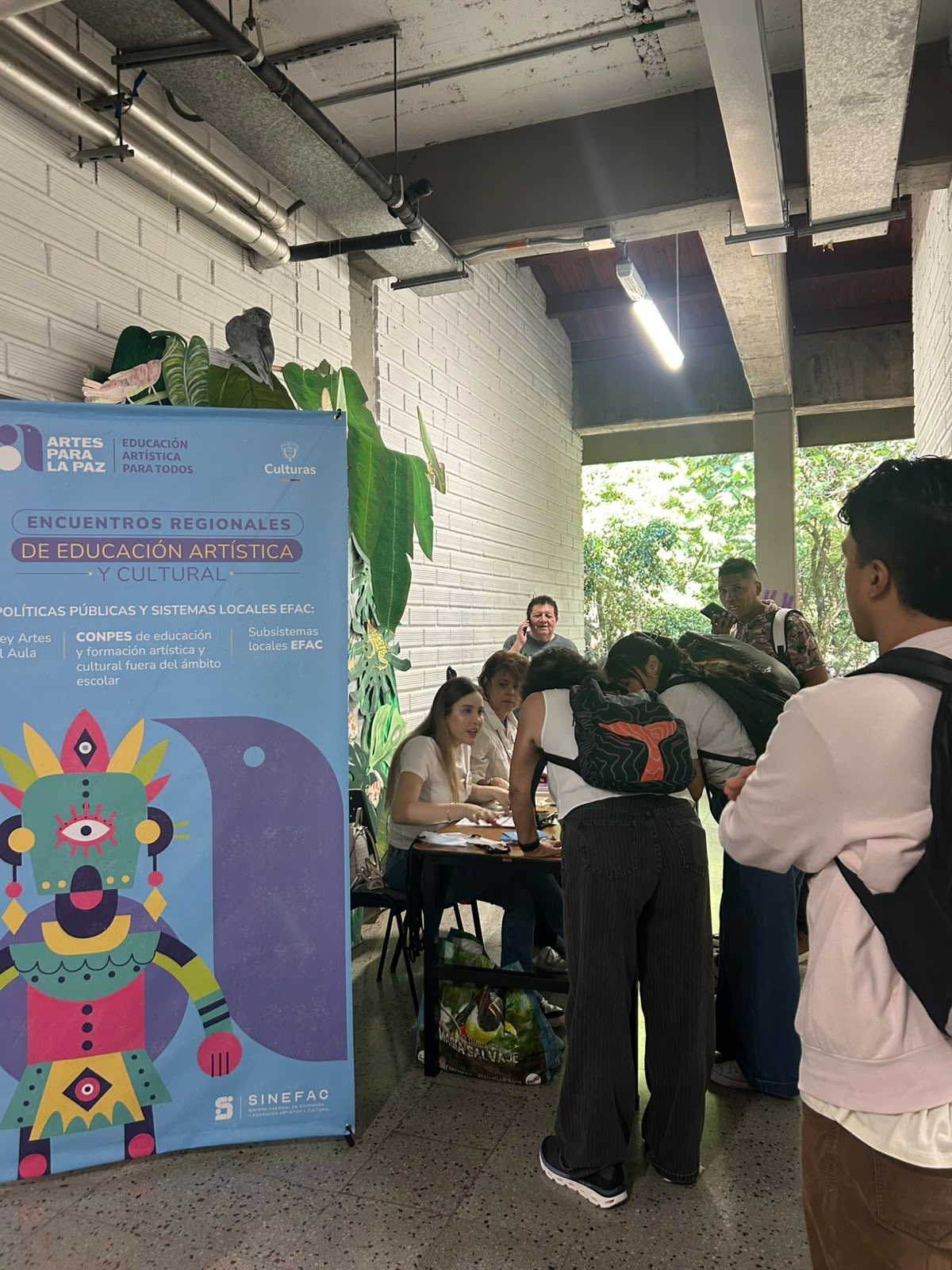 Diálogos de sectores educativos en Medellín