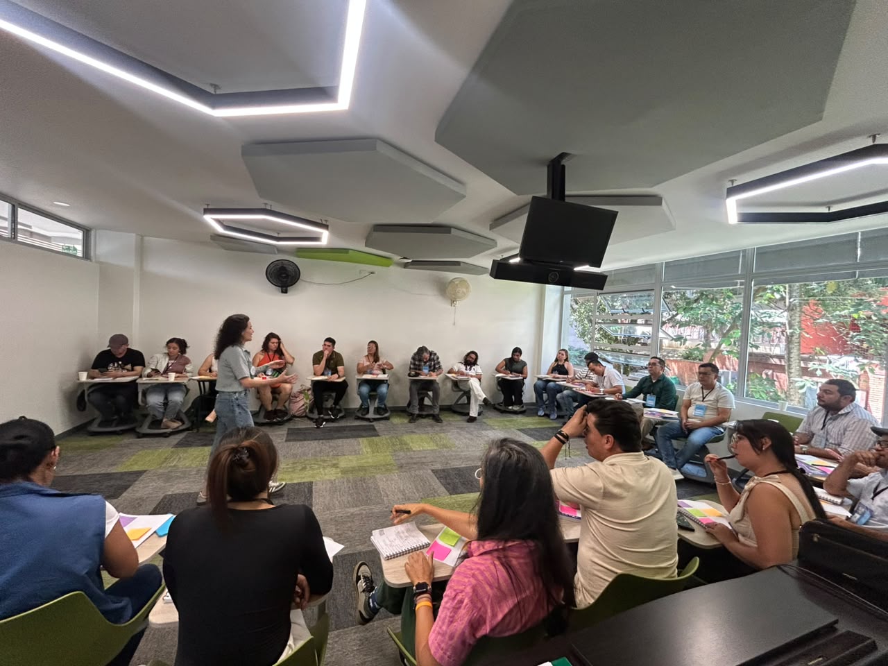 Diálogos de sectores educativos en Bucaramanga