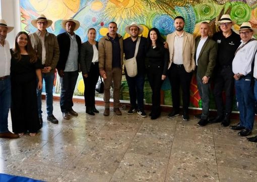 Viceministro de Educación superior Ricardo Moreno junto a Autoridades y Directivos Docentes de Caldas y de Aguadas