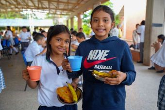Gobierno garantiza alimentación escolar en Guaviare con inversión histórica de $25 mil millones de pesos