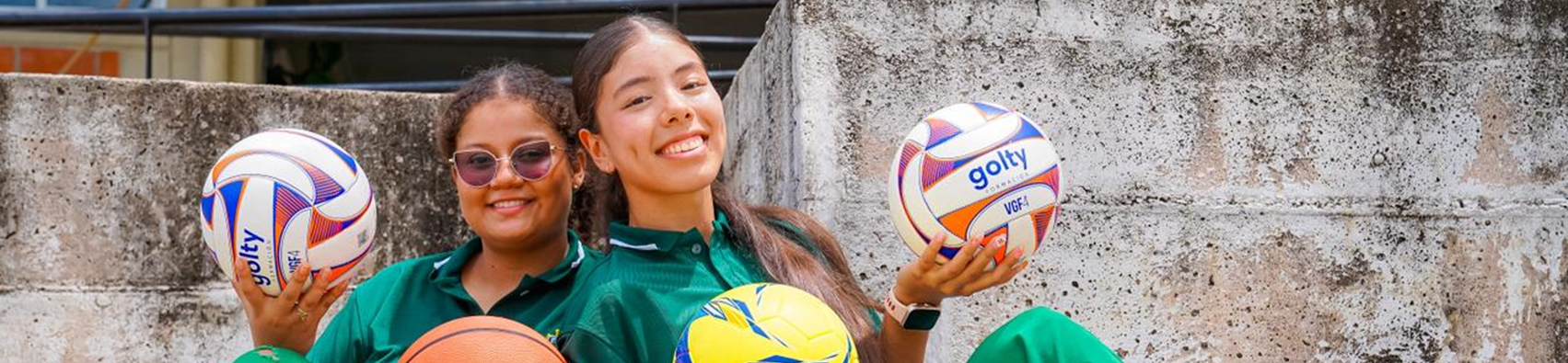 Niñas con dotación deportiva