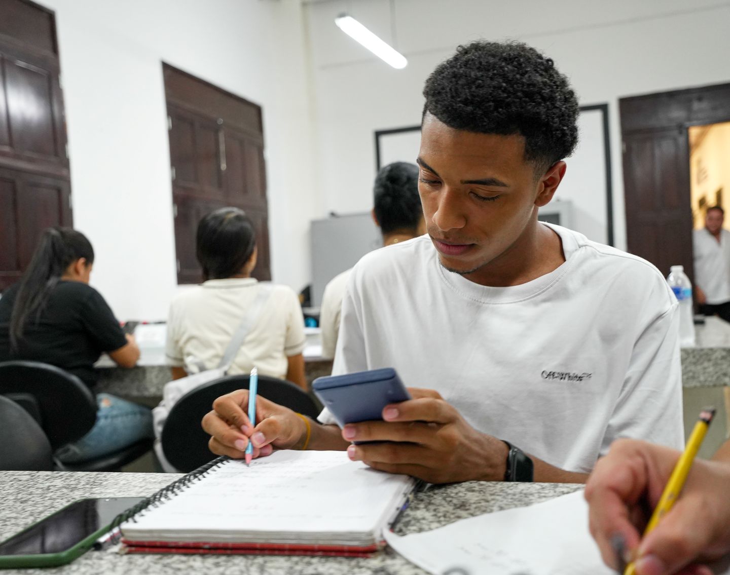 Foto de estudiante de educación superior