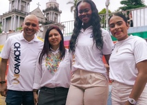 representantes de la unicamacho y la viceministra maritza molina