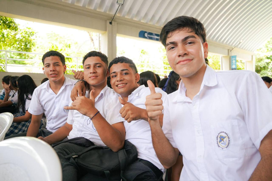 Jóvenes estudiantes de Colombia