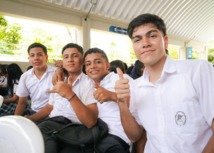 Jóvenes estudiantes de Colombia