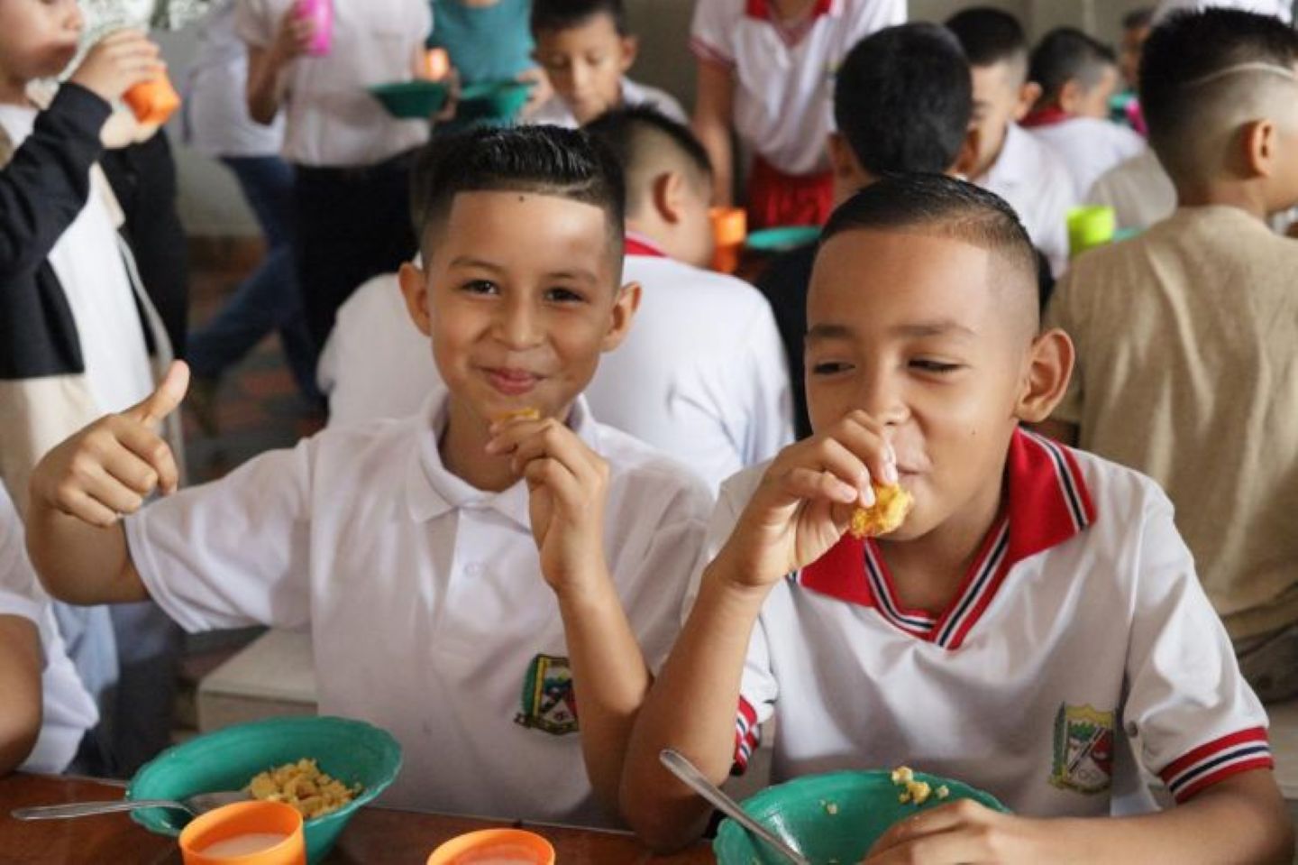 Foto de nuiños con PAE