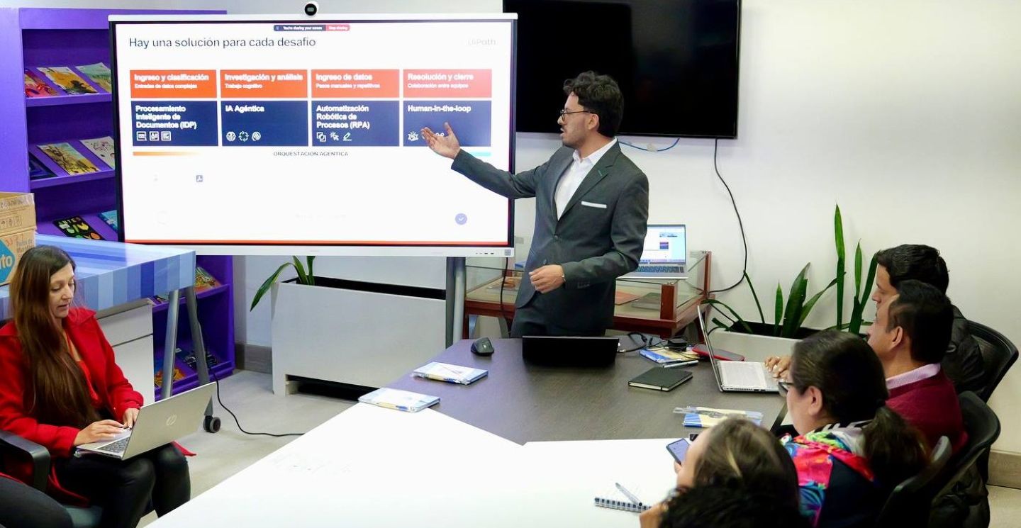 Foto de capacitación en IA
