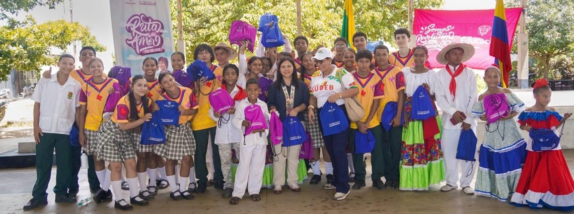 Viceministra Maritza Molina Acosta en la Ruta del Amor por Bolívar