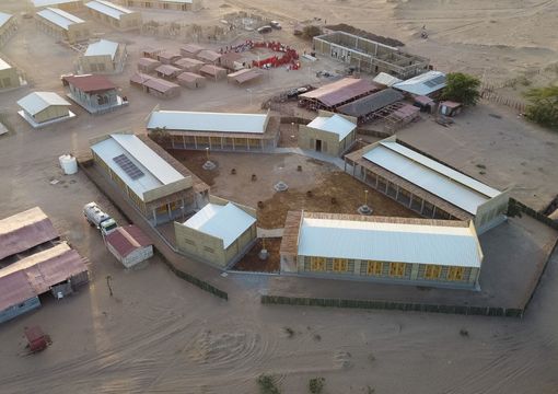 Foto aérea de colegio en la Guajira