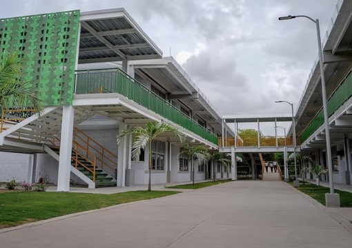 Fachada Institución Educativa Eutimio Gutiérrez, en el municipio de Simití