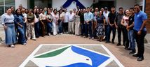 Foto del Viceministro Ricardo Moreno con asiatentes a evento en Unipaz