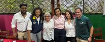 Viceministra Gledy María Foliaco junto a la Gobernadora del Chocó, al Secretrario de Educación de Quibdó y asistentes al encuentro