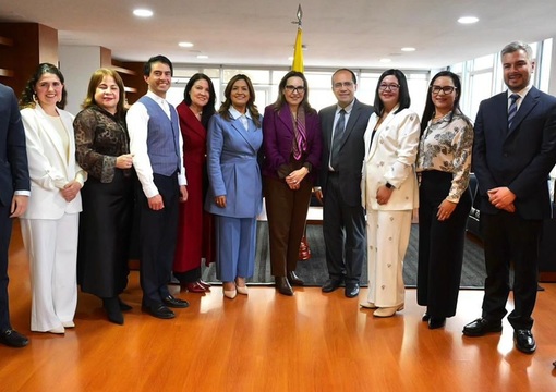 Ministra de Educación Viviane Morales Hoyos en la posesión de directores y asesores