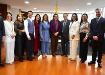 Ministra de Educación Viviane Morales Hoyos en la posesión de directores y asesores