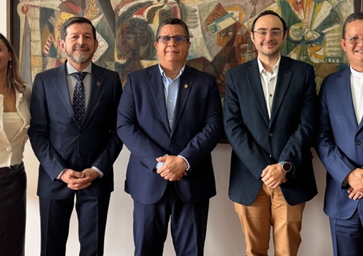 El viceministro de Educación Superior, Camilo Noguera Pardo en reunión de trabajo con las directivas y el equipo técnico de la Asociación Colombiana de Universidades (ASCUN)