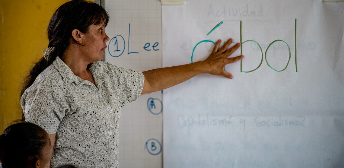 persona beneficiada de estrategia de alfabetizacion del ministerio de educacion