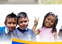 Diseño niños y niñas con la bandera de Colombia y el logo de Educación