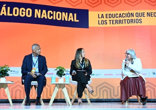 foto de panel de participacion ministerio de educacion en la cumbre de lideres por la educacion de revista semana