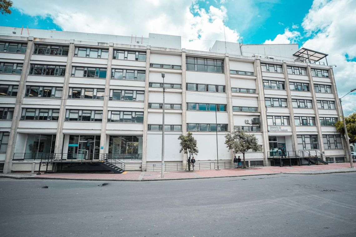 Fachada Ministerio de Educación
