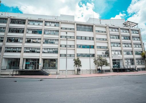 Fachada Ministerio de Educación