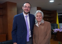 Ministra Ilva Myriam Hoyos y viceministro Camilo Noguera