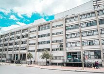 Fachada Ministerio de Educación