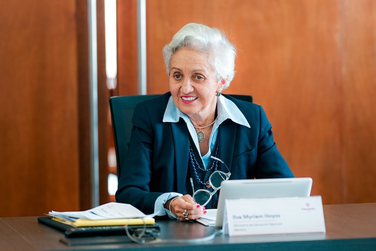 foto de la ministra de educacion ilva hoyos foto de la ministra de educacion ilva hoyos