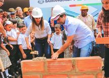 Hoy estamos poniendo otra primera piedra para otro colegio en Barranquilla: ministra Giha